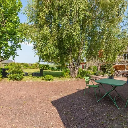 La Halte Des Miquelots - Appt Avec Jardin Apartament *