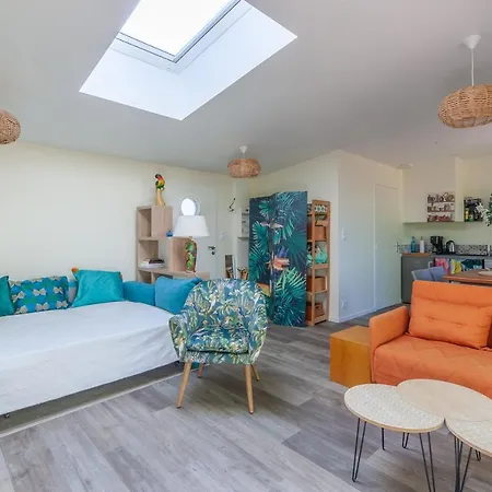 Apartment La Halte Des Miquelots - Appt Avec Jardin Vains