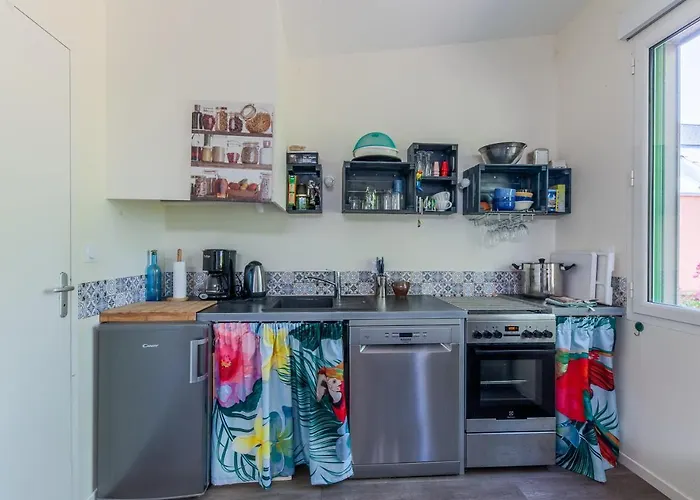 La Halte Des Miquelots - Appt Avec Jardin Vains